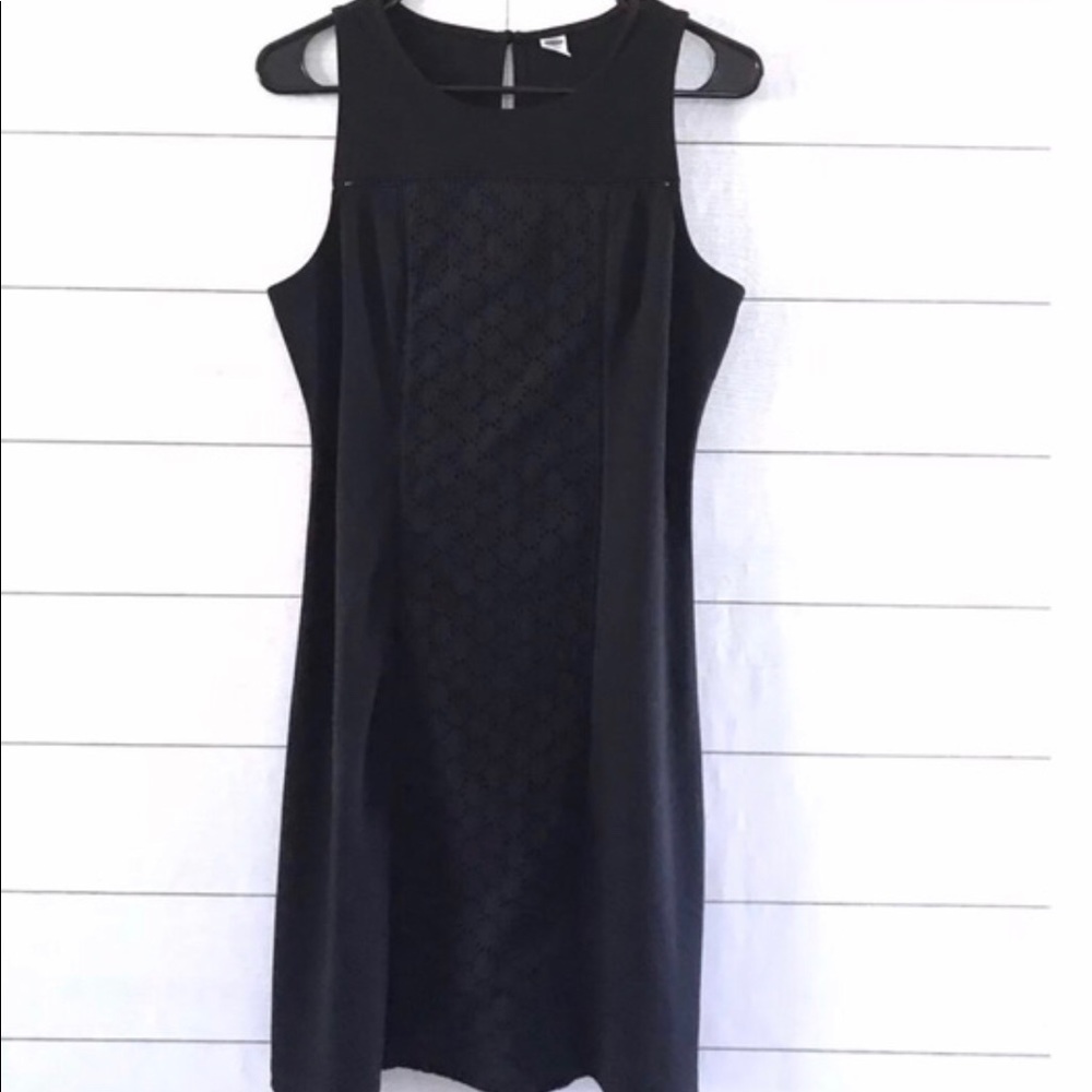 Old Navy Sleeveless Eyelet Shift Dress